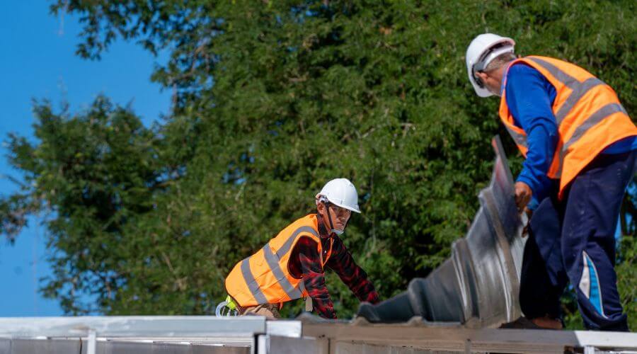 Roof repair in Leesville, TX